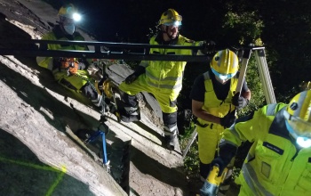 Több milliós értéket mentett a Gyakorló iskola beomlott tornacsarnokából a KÖTÉL Egyesület