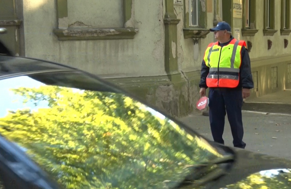 Iskolarendőrök vigyáznak a diákok biztonságára