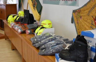 1,7 millió forint értékű új védőeszköz a mentőcsoportoknak