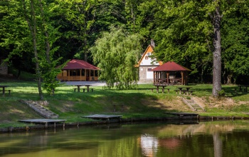 Megújult a kulcsosház a Gyertyánosi Parkerdőben