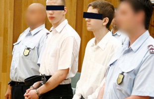 Szabadon engedik a kaposvári diákgyilkosokat