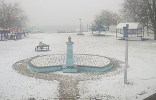 Fehérednek a balatoni strandok