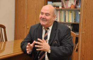 Tíz éve vonult nyugalomba dr. Kéki Zoltán címzetes főjegyző
