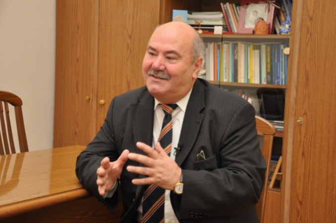Tíz éve vonult nyugalomba dr. Kéki Zoltán címzetes főjegyző
