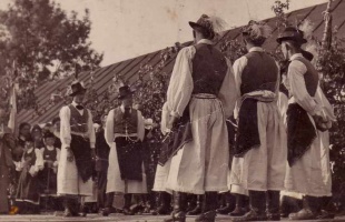 Erzsébet napján elásták a búcsút