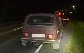 Büntetőfékezéssel állt bosszút a besoroló autóson