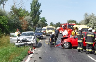 Csúnya baleset történt vasárnap délelőtt a 7-es főúton