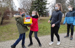 Egy busznyi szeretet – adományokkal segítettek az egyetem hallgatói és dolgozói