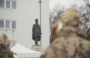 Szita Károly: büszkék vagyunk hagyományainkra és katonáinkra