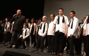 Meglepetés koncert a fogyatékkal élőknek