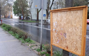 A választási plakáton és szórólapon is fel kell tüntetni a kiadó adatait