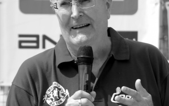 Elhunyt Bartsch János