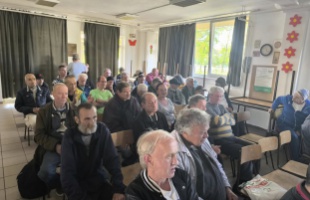 Nagy szükség lenne ruhákra a hajléktalanszállón