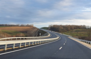 Öt éve adták át a 67-es Füred és Túr közti szakaszát