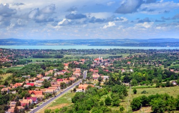 A Balaton déli partján a fővárosival megegyező négyzetméterárak jellemzőek