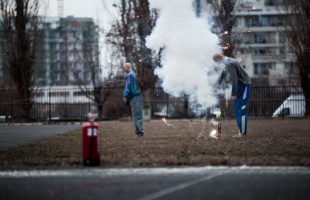 Tizenöt emberrel szemben indult eljárás tűzijátékokkal kapcsolatos szabálysértések miatt