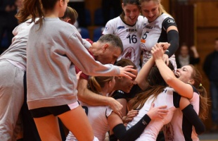 Bajnokot vert a Diamant!