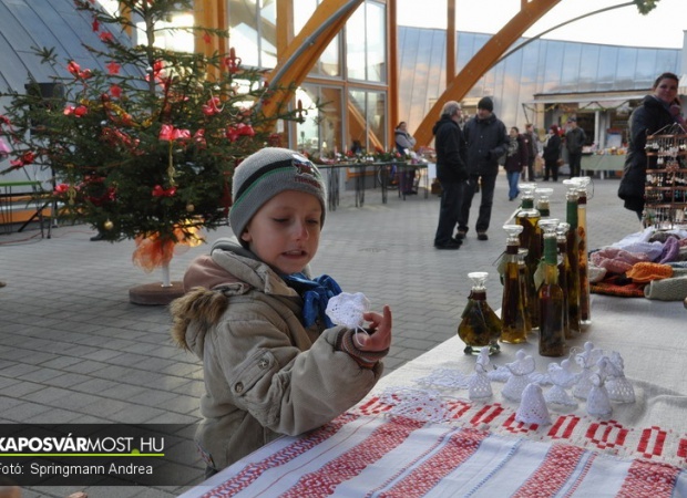 Megnyílt az adventi vásár Kaposváron