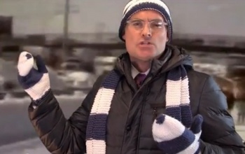 Dalolva küldte haza a diákokat a hó miatt