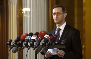 Elfogadták az 2017-es adócsomagot