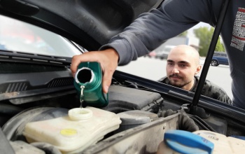 A fékolaj cseréje egyszerűen megoldható, de nem szabad kapkodni