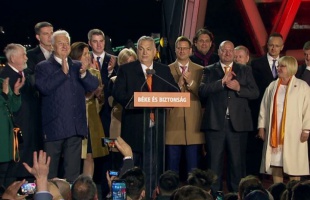 Orbán lezárta a tárgyalásokat, megvan a régi-új miniszterek listája