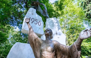 Az 1956-os forradalom és szabadságharc 69. évfordulójára emlékezik Kaposvár