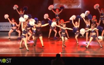 Látványsport '16 - Kisfaludy iskola: Pom pom girls