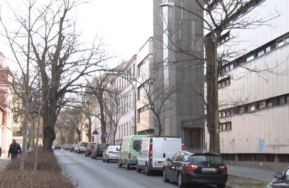 Új, szebb fasort telepítenek a Bajcsy-Zsilinszky utcába