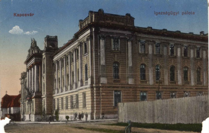 Százhúsz éve kezdték meg a törvényszék építését