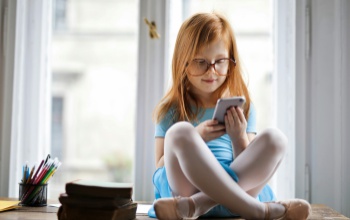 Mit gondolnak a reklámokról és a médiáról a mai fiatalok? – Meglepő eredményeket hozott a Z generációs kutatás
