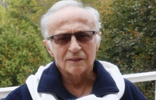 Elhunyt Sas József