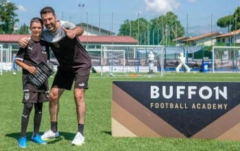Buffon táborában fejlődik a fiatal kaposvári kapus, Viktor