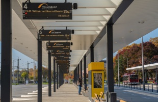 Visszaváltják a márciusi vasúti- és távolsági buszbérleteket