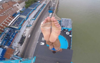 Óriás toronyugrás a versenyző szemszögéből – videó!