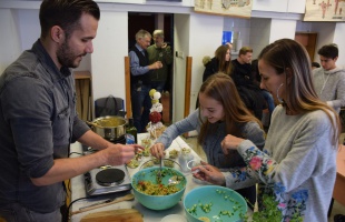 Sass Danival főztek egészséges ételeket a gépészesek