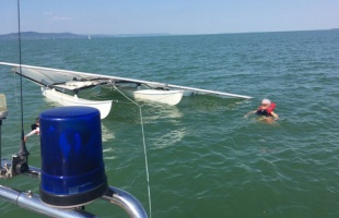 Ismét szükség volt a vízirendőrök segítségére