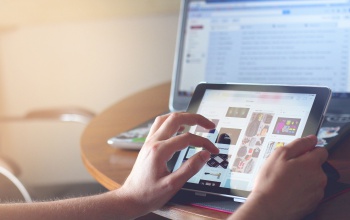 Nyáron is legyen meg az egyensúly a gyerekek internethasználatában
