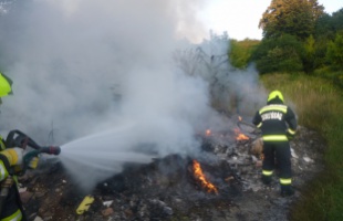 Kigyulladt a szemét a Csillag utcában