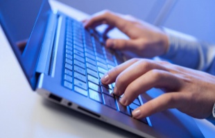 Az NGM kezdeményezte az internetadó visszavonását