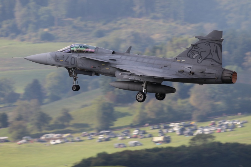 JAS 39 GRIPEN