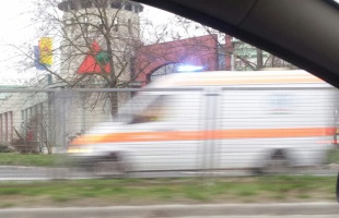 Szája habzott, teste rángatózott - a Béke utcában lett rosszul egy férfi