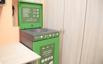 Kikerültek az első használtsütőolajgyűjtő-konténerek