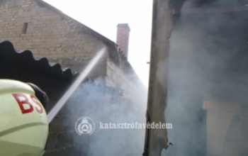 Harminchat riasztás érkezett a somogyi tűzoltókhoz a hosszú hétvégén