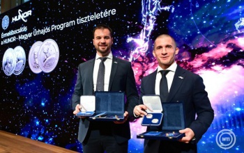 Emlékérmét bocsátott ki a 2025-ös magyar űrrepülés tiszteletére a Magyar Nemzeti Bank