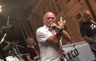 Feró nem nyugdíjas tempóban zúzta a Rock 'N Roll-t - videó