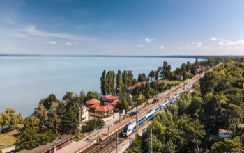 40 százalékkal többen utaztak a Balatonra vonattal, mint tavaly