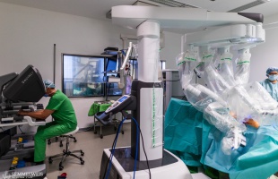 Elvégezték az első robotasszisztált endometriózis-műtéteket a Semmelweis Egyetemen