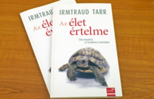 Az élet értelme - játsszon és nyerje meg a könyvet!