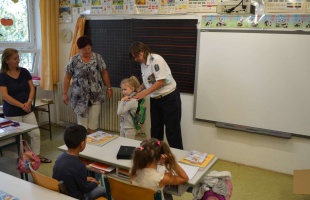 Elsősökhöz látogattak a rendőrök
